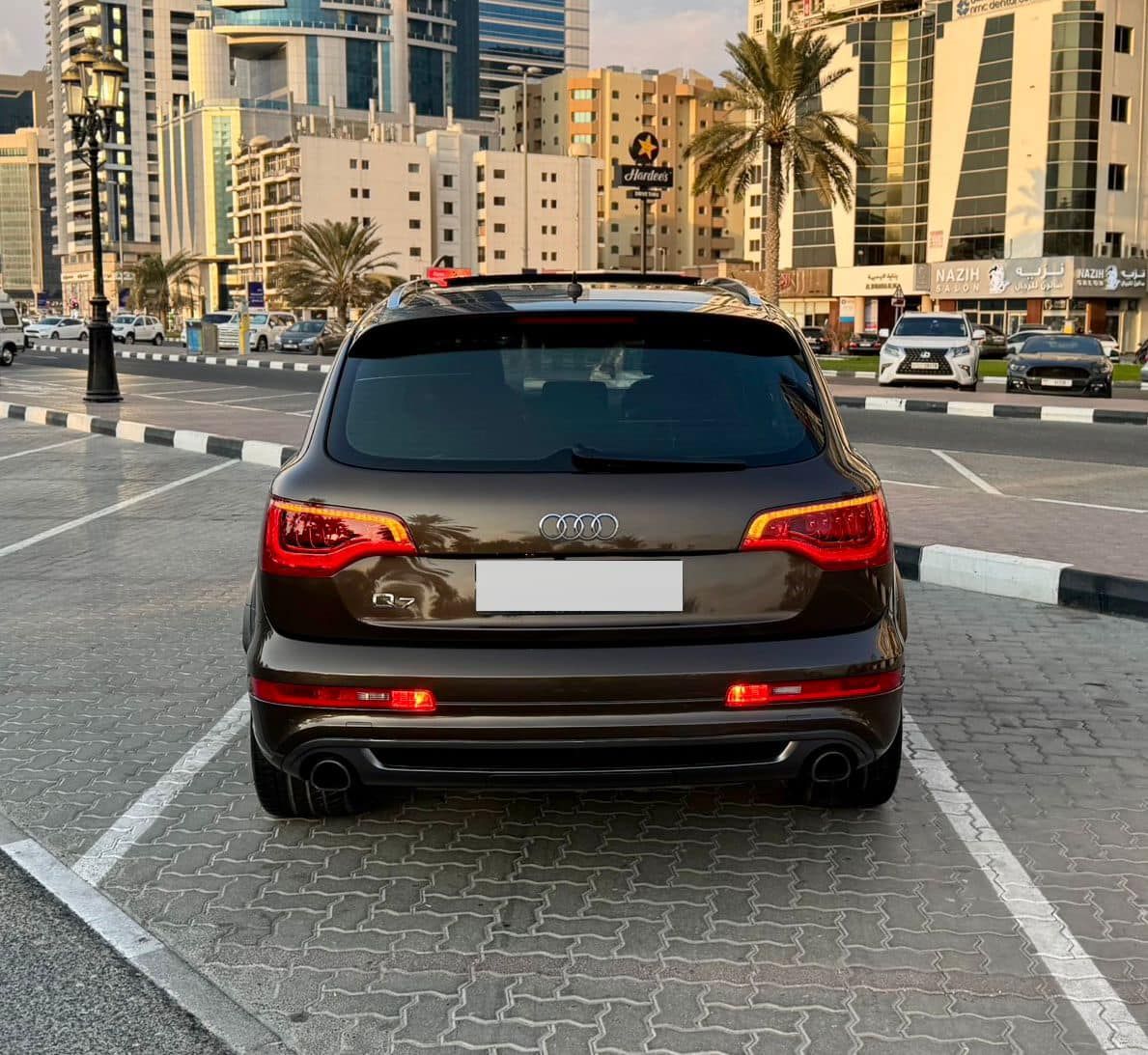 2014 اودي كيو٧ Prestige
