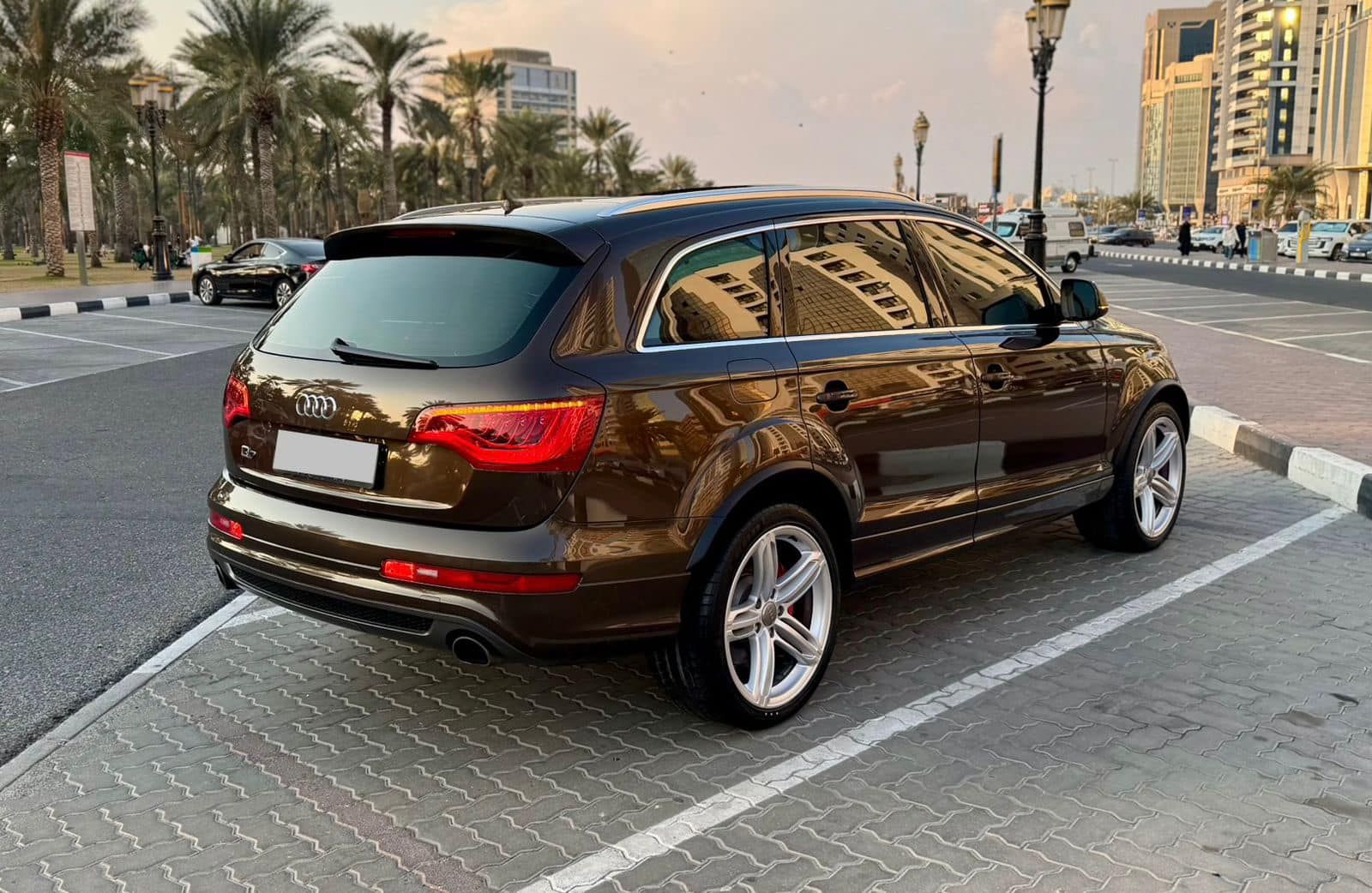 2014 اودي كيو٧ Prestige