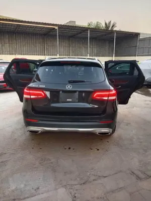 2017 مرسيدس-بنز GLC - جي ال سي GLC300
