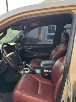2014 Lexus LX 570