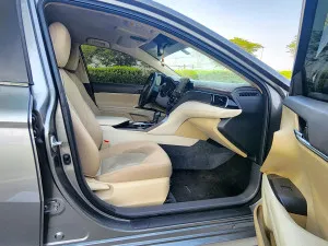 2023 تويوتا كامري GLE