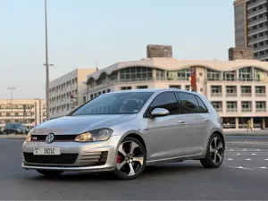 2015 فولجس فاجن جولف GTI