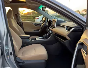 2019 تويوتا راف ٤