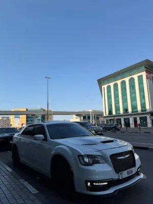 2018 كرايسلر ٣٠٠ S