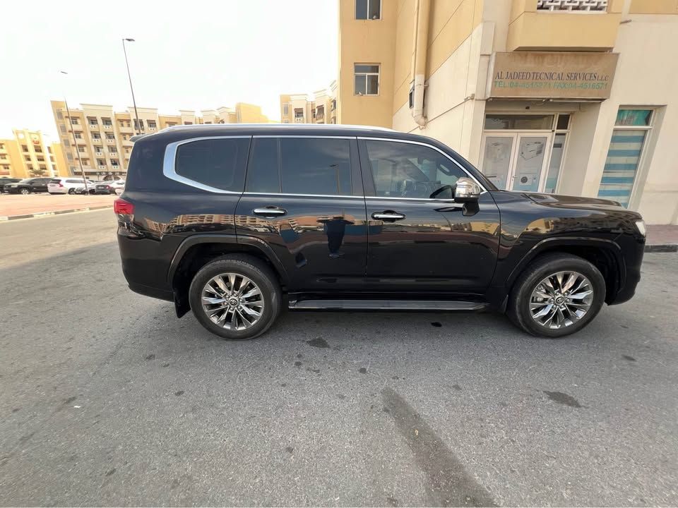 2023 تويوتا لاند كروزر VXR