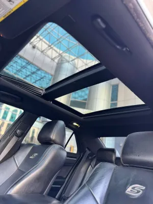 2018 كرايسلر ٣٠٠ S