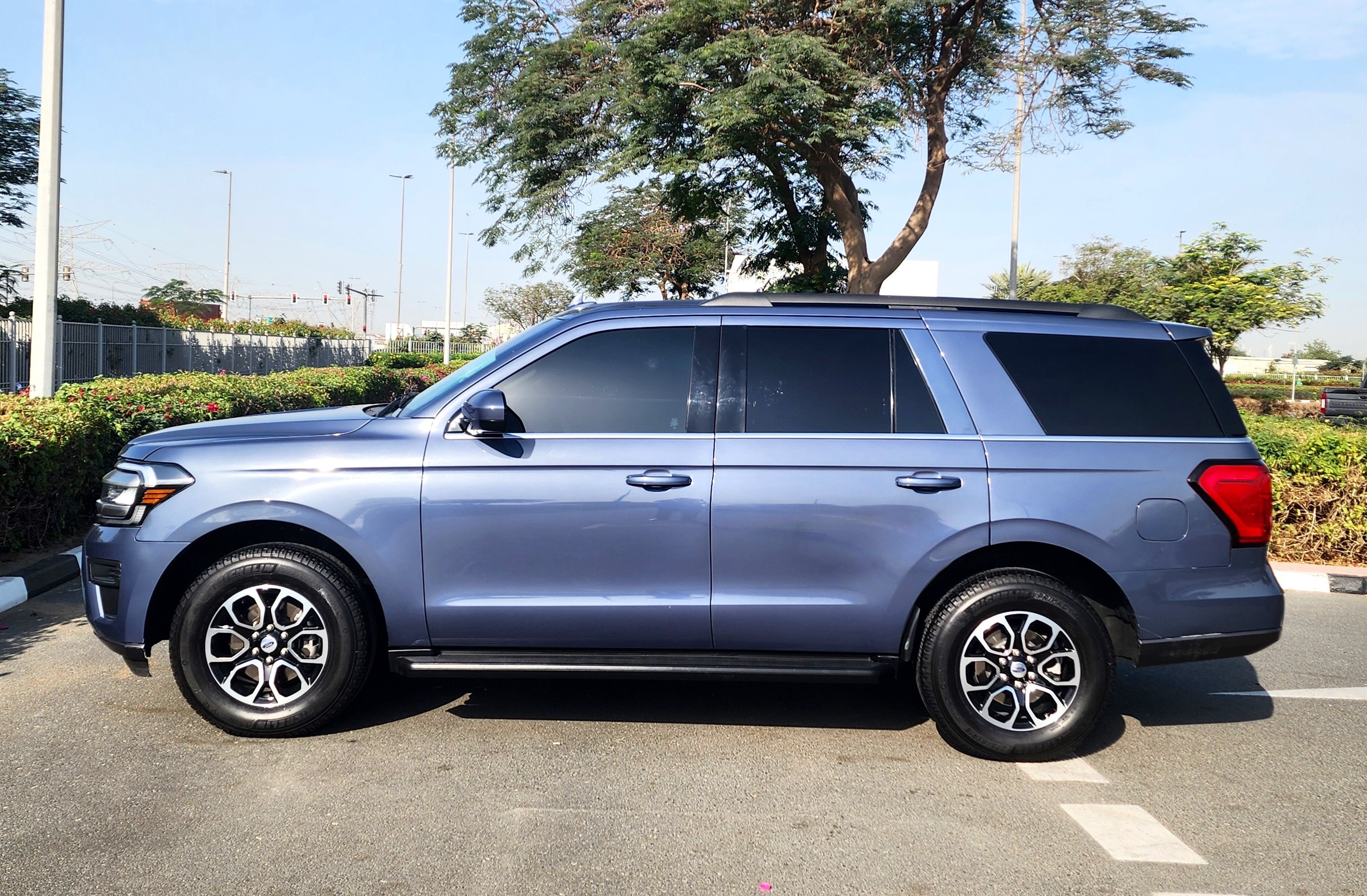 2023 فورد اكبيديشن XLT Premium