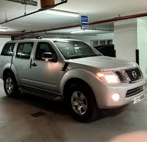 2015 Nissan Pathfinder XE