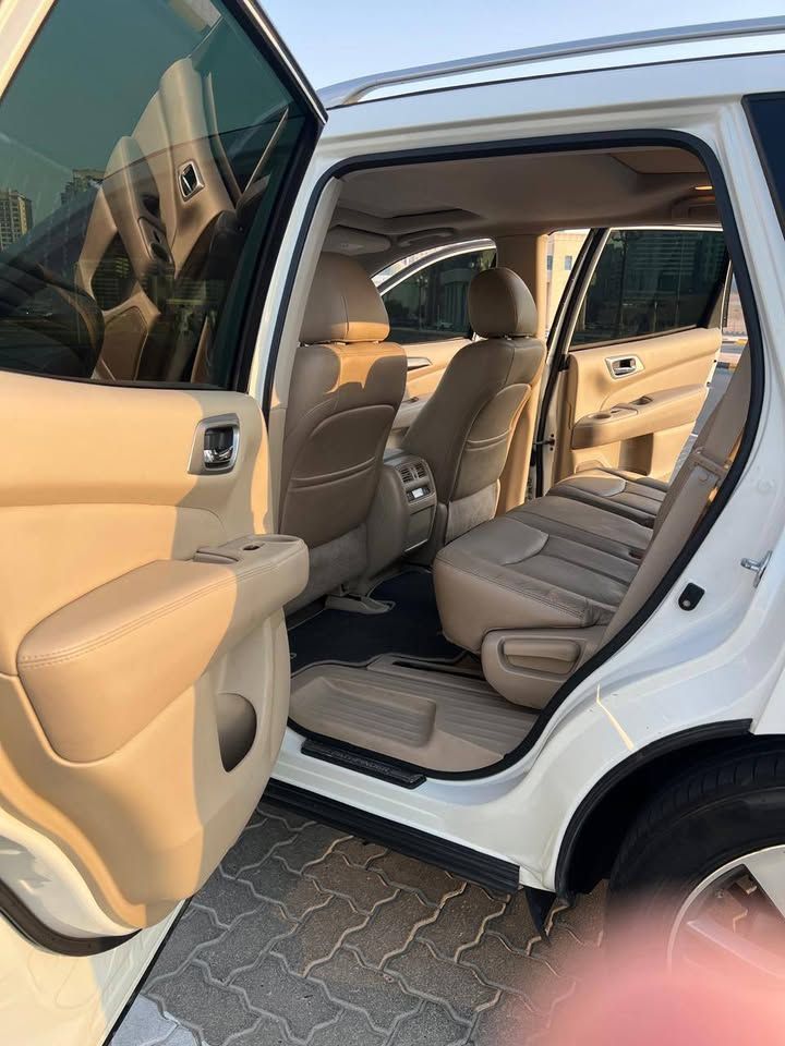 2014 Nissan Pathfinder Platinum