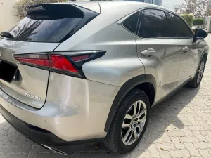 2019 لكزس NX - ان اكس NX200
