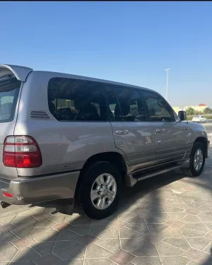 2003 تويوتا لاند كروزر Safari