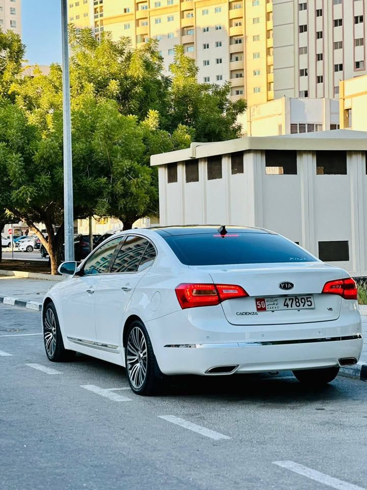 2012 Kia Cadenza Premium