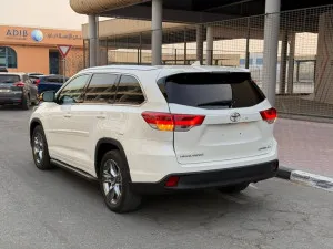 2017 تويوتا هايلاندر Hybrid VXR