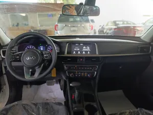 2020 كيا أوبتيما LX