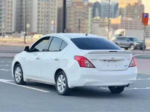 2014 نيسان فيرسا SR