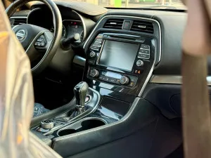 2020 Nissan Maxima S