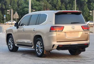 2010 Toyota Land Cruiser GXR