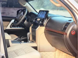 2010 Toyota Land Cruiser GXR