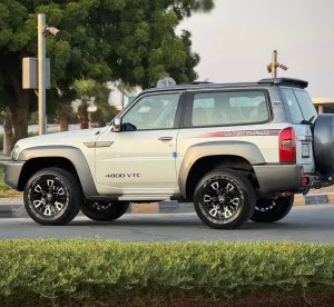 2017 نيسان بترول سوبر سفاري Safari SV AT