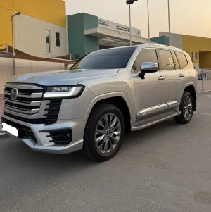 2025 Toyota Land Cruiser VXR