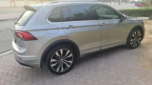 2019 فولجس فاجن تيغوان SE R-Line Black