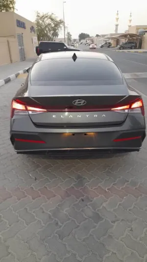 2024 هيونداي النترا SE