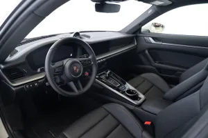 2025 بورش 911 كاريرا Carrera
