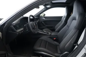2025 بورش 911 كاريرا Carrera