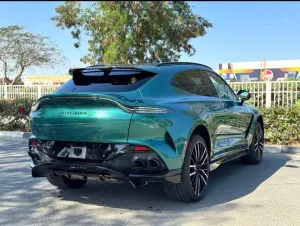2024 استون مارتن دي بي اكس Standard