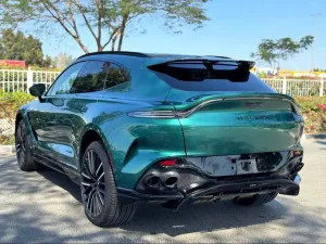 2024 استون مارتن دي بي اكس Standard