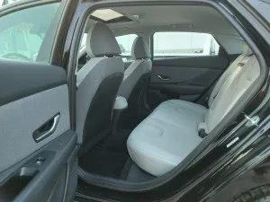 2021 هيونداي النترا Limited