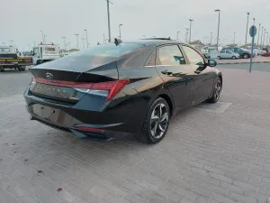 2021 هيونداي النترا Limited