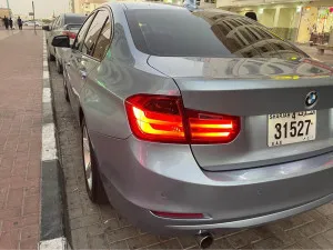 2012 بي أم دابليو الفئة - 3 320i