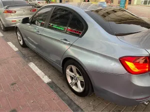 2012 بي أم دابليو الفئة - 3 320i