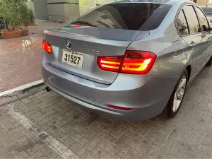 2012 بي أم دابليو الفئة - 3 320i