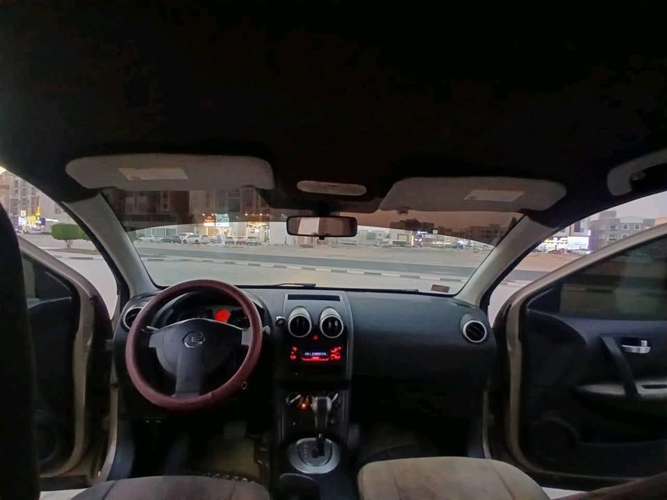 2008 نيسان قاشقاي SE