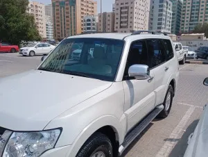 2014 ميتسوبيشي باجيرو GLS