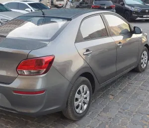 2022 كيا بيجاس Standard