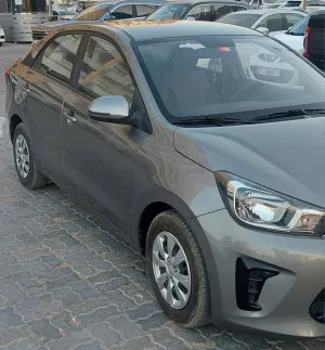 2022 كيا بيجاس Standard