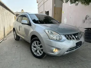2014 نيسان روج SL