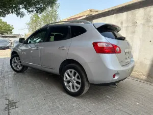 2014 نيسان روج SL