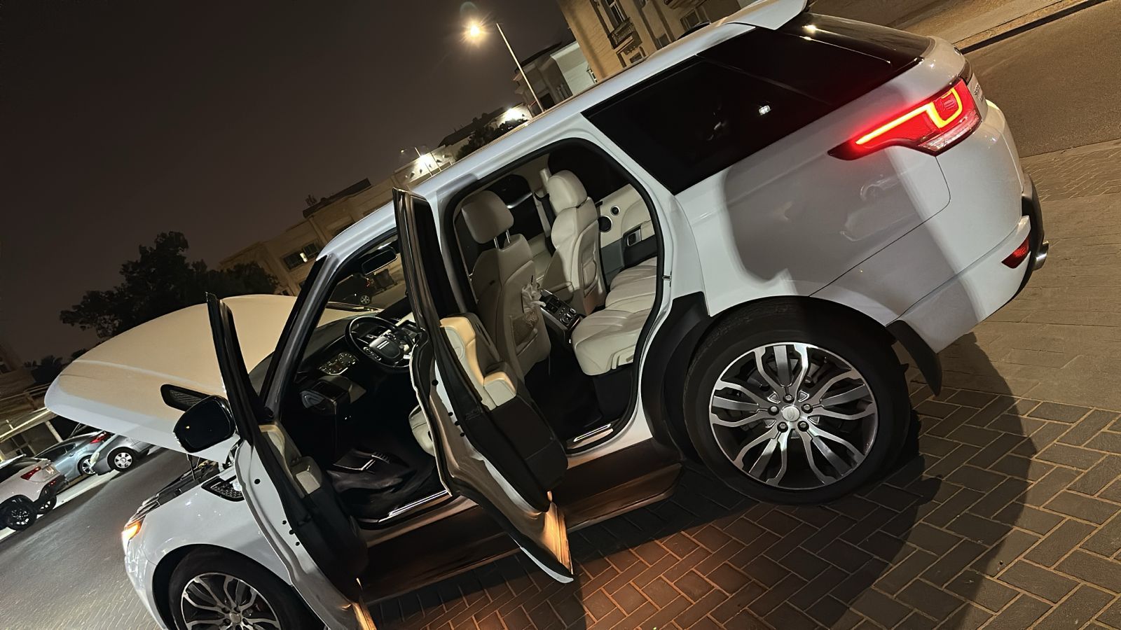 2014 لاند روفر رينج روفر سبورت HSE