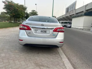 2016 نيسان سنترا SL