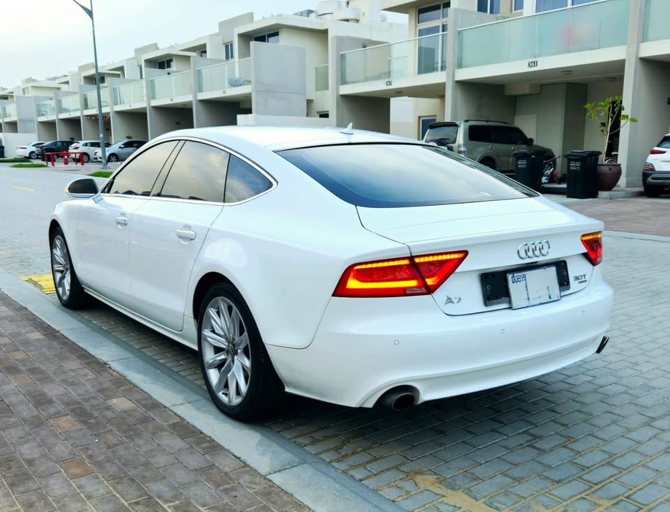 2013 اودي آي ٧ Premium Plus