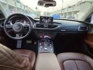 2013 اودي آي ٧ Premium Plus