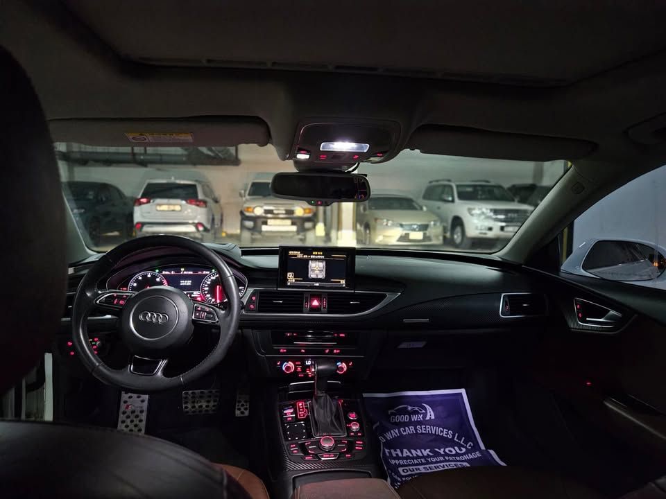 2013 اودي آي ٧ Premium Plus