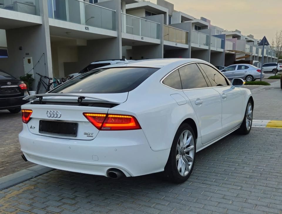 2013 اودي آي ٧ Premium Plus
