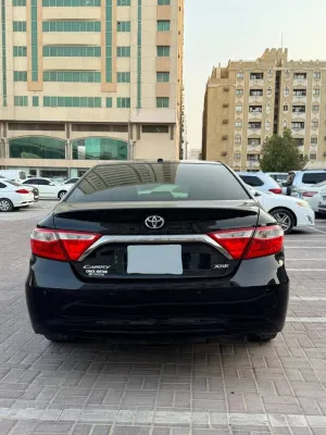 2015 تويوتا كامري S