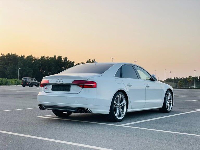 2015 Audi S8