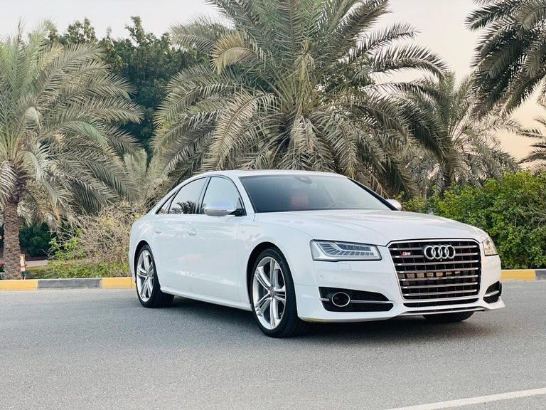 2015 Audi S8